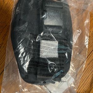 Lululemon everywhere belt bag